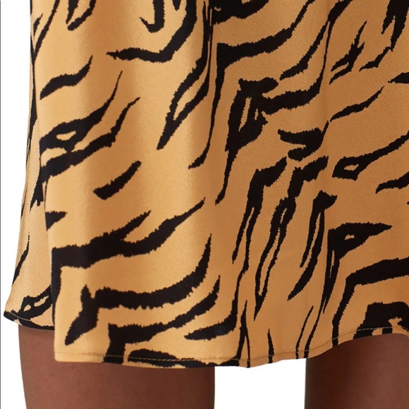 Madewell 💯 Silk Midi Skirt - Picture 5 of 6